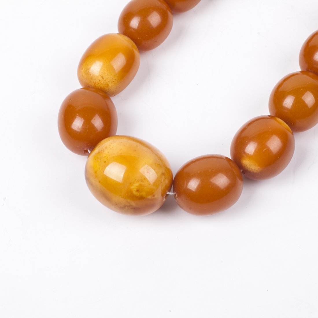 Antique amber necklace — image 2