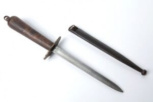 French boarding sailor dagger. — image 2