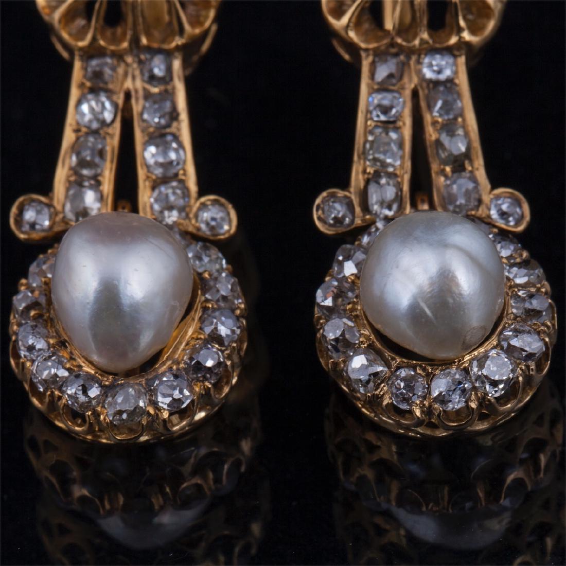 Gold, 585 earrings with diamonds and natural pearls — image 2
