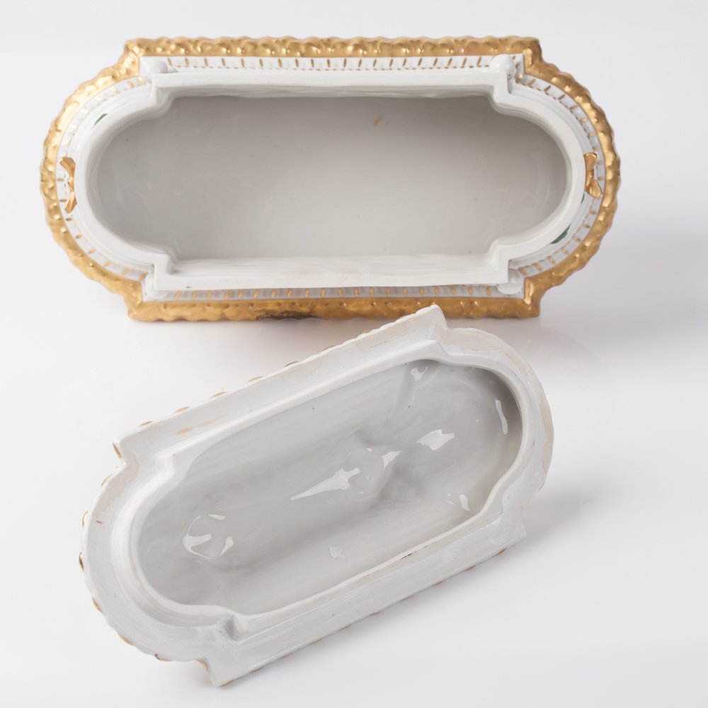 Porcelain box. Italy. Beginning of the 20th century. — image 5