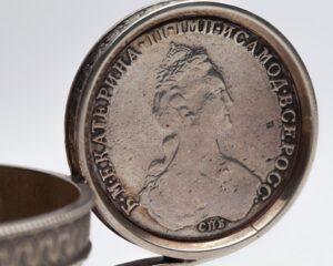 Russian cup with a coin-grip. Workshop of A. Bragin. — image 2