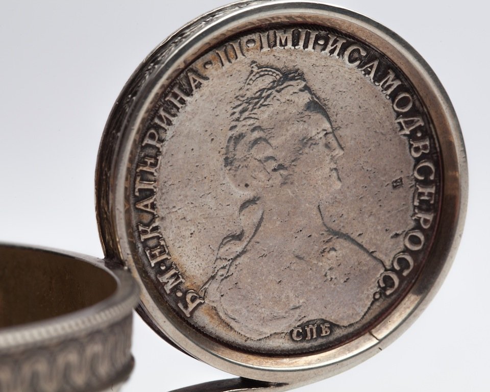Russian cup with a coin-grip. Workshop of A. Bragin. — image 2