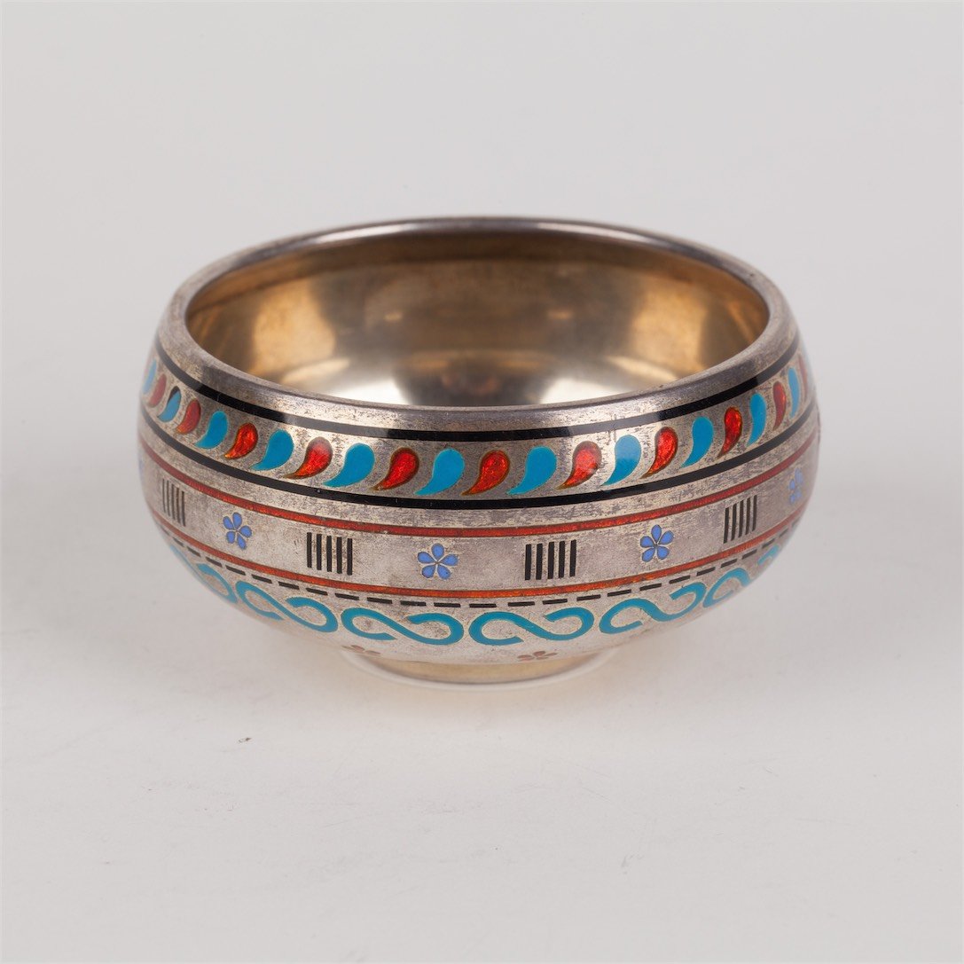 Silver salt cellar. I.P. Khlebnikov manufactory. 1871. — image 1