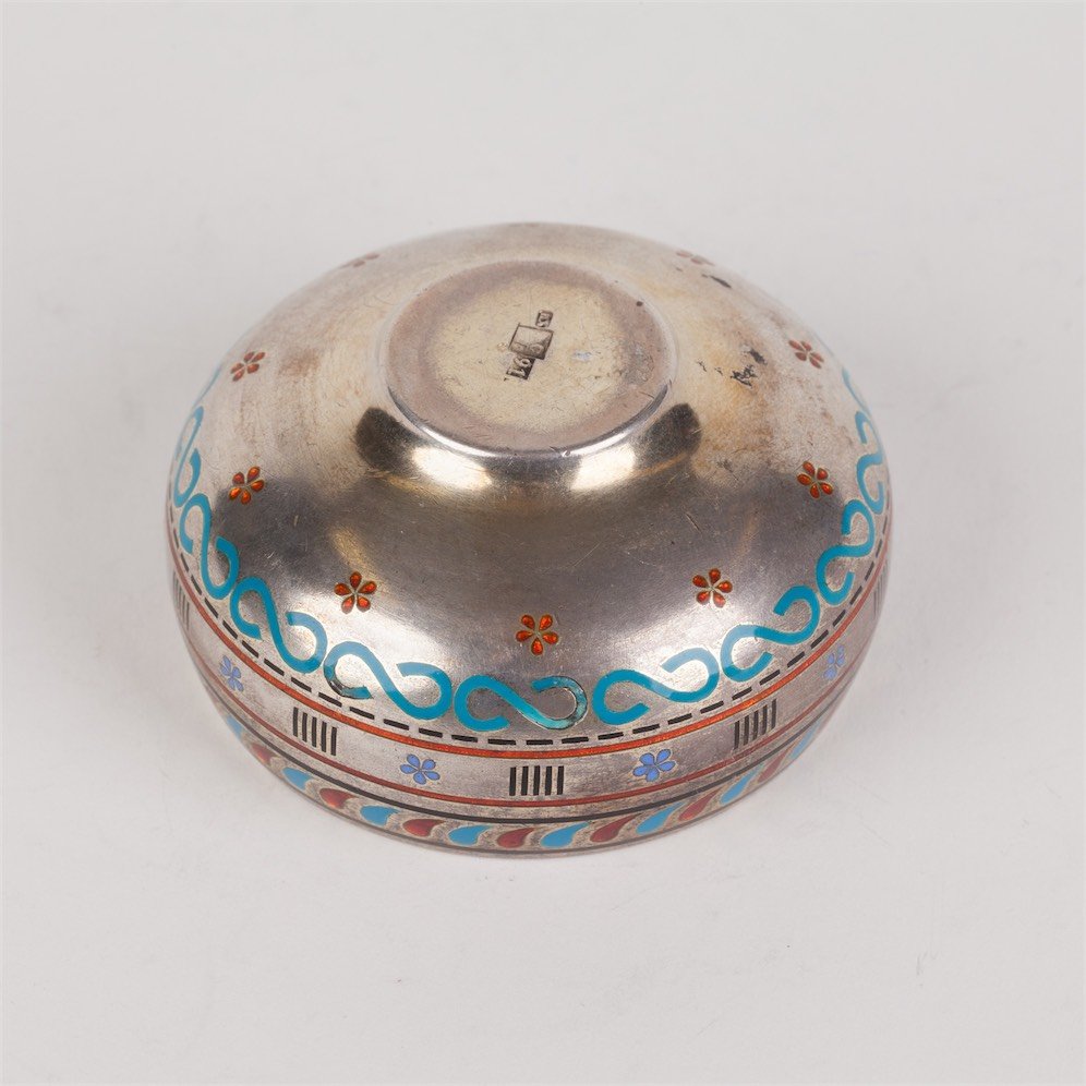 Silver salt cellar. I.P. Khlebnikov manufactory. 1871. — image 4