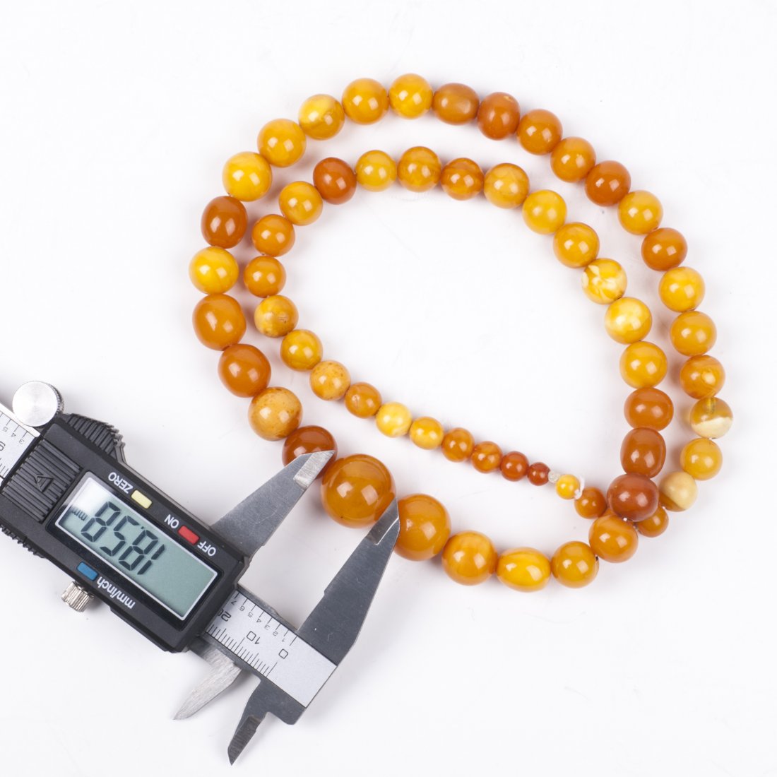 Antique amber necklace — image 2