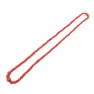 Antique rose coral necklace with a 18K gold lock — image 1