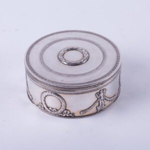 French solid silver box. — image 3