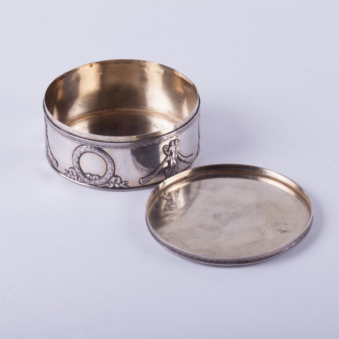 French solid silver box. — image 4