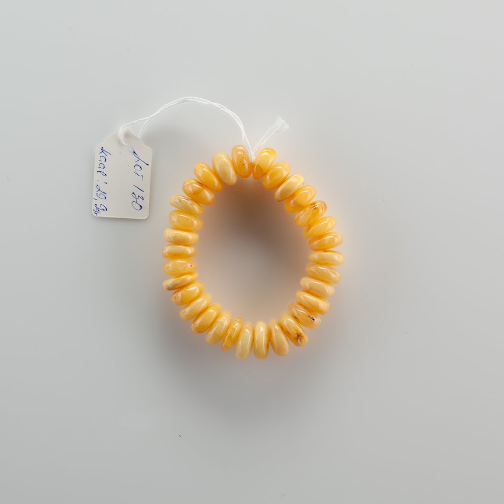 Natural Old Baltic Amber bracelet. — image 1