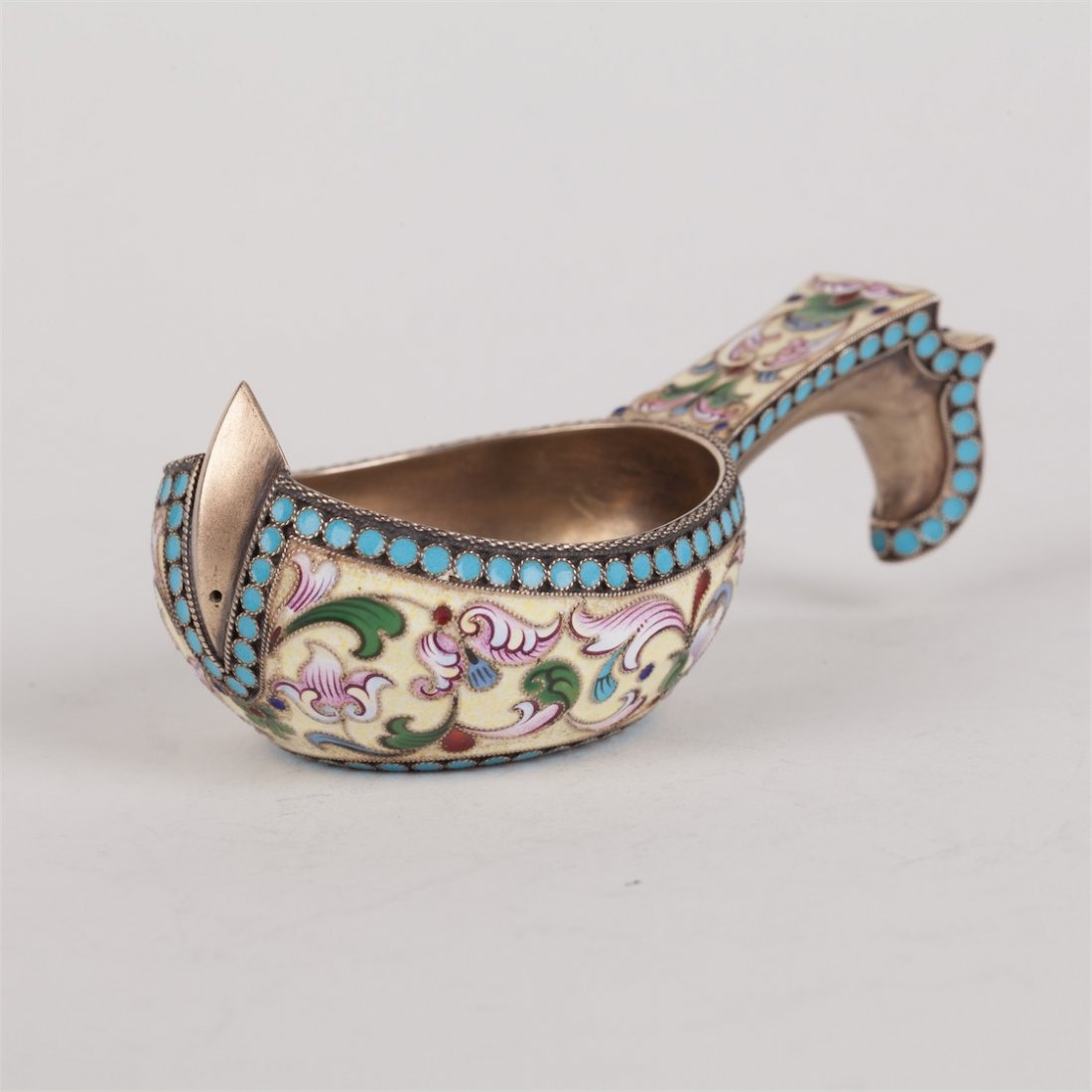 Small Silver kovsh. Moscow, 1915-1917. — image 2