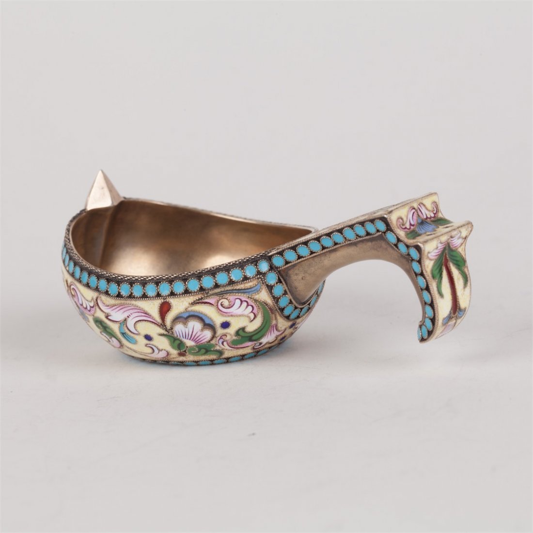 Small Silver kovsh. Moscow, 1915-1917. — image 3