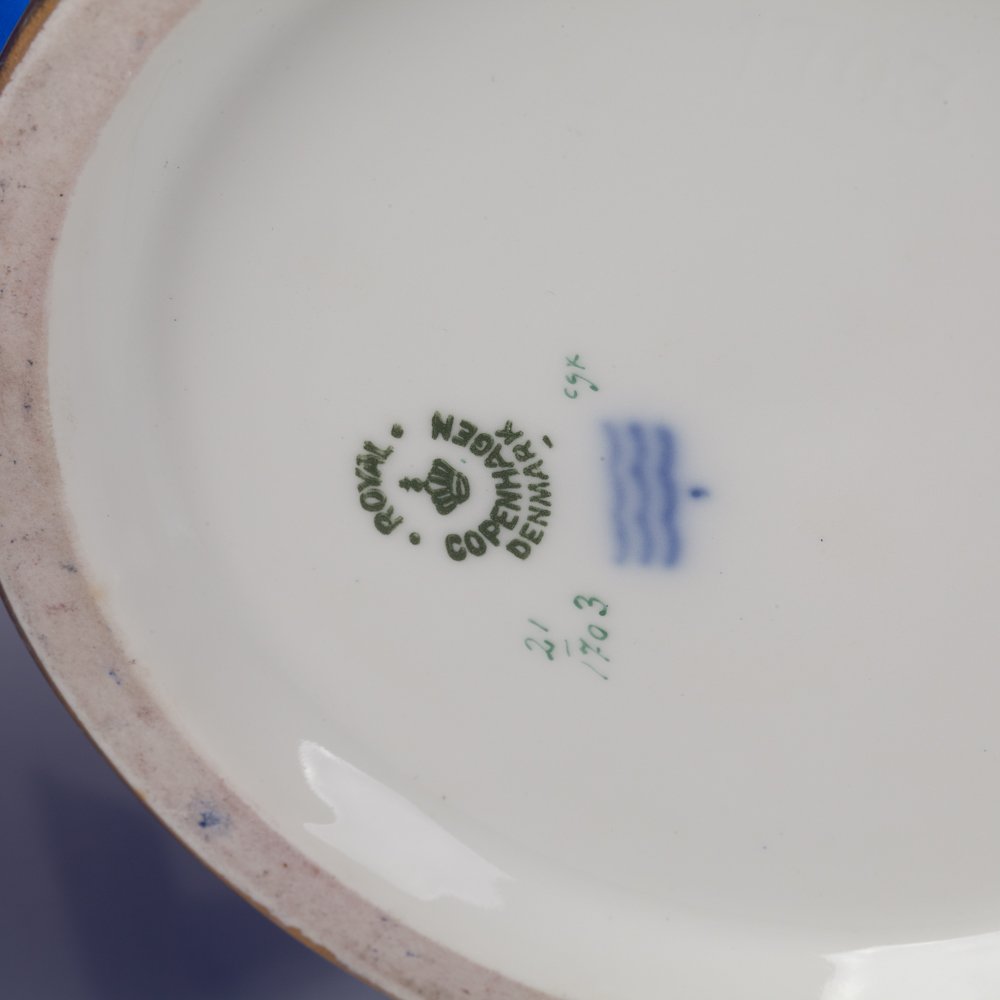 Flowerpots with Napoleon and Josephine portrait. — image 5