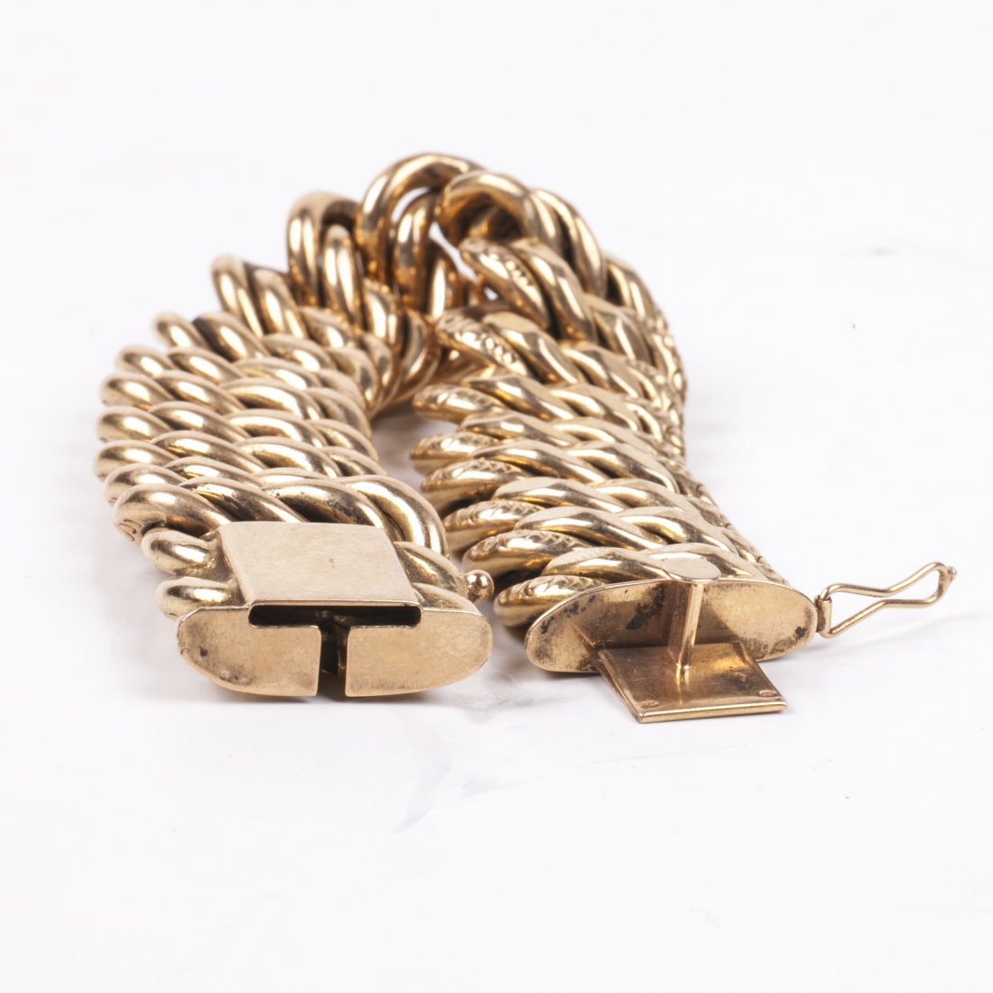 French 18K gold women's hand bracelet — image 3
