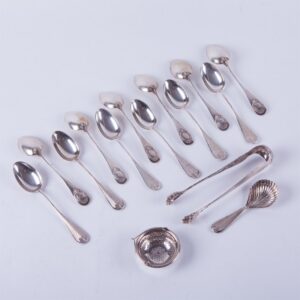 French solid silver tea set in wooden box. — image 2