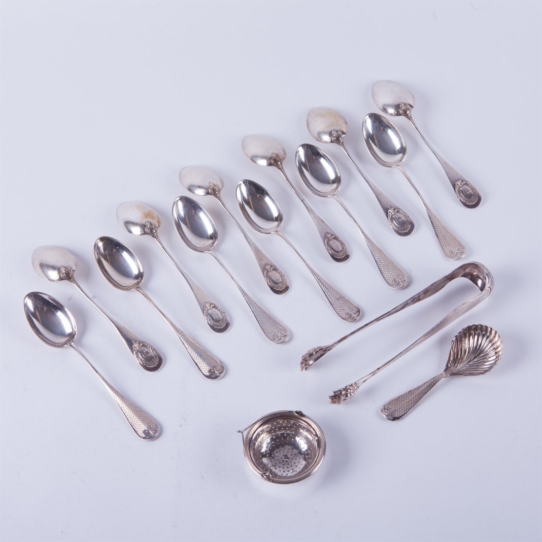 French solid silver tea set in wooden box. — image 2