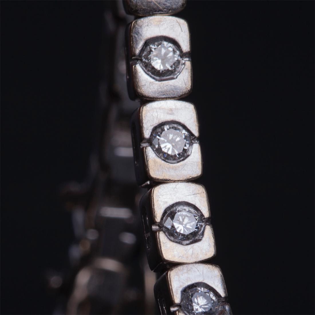 Gold 18K hand bracelet with diamonds — image 2