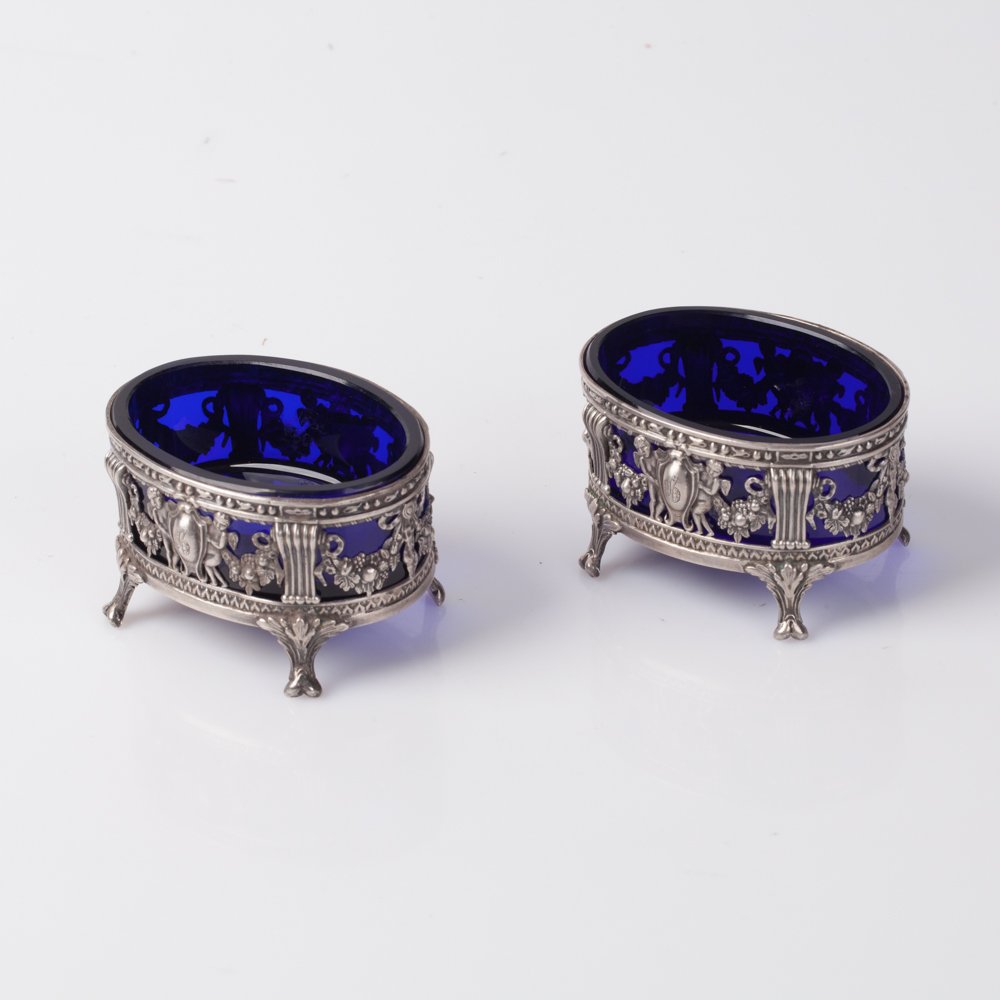 Pair of silver saltcellars. — image 1