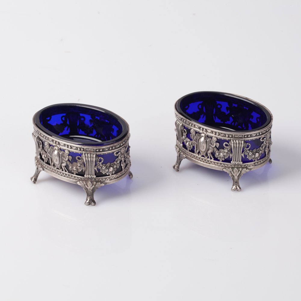 Pair of silver saltcellars. — image 2