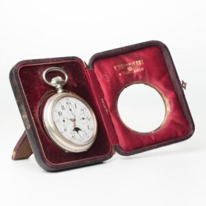 Table clock with calendar — image 3