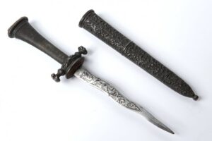 Romantic dagger. — image 2