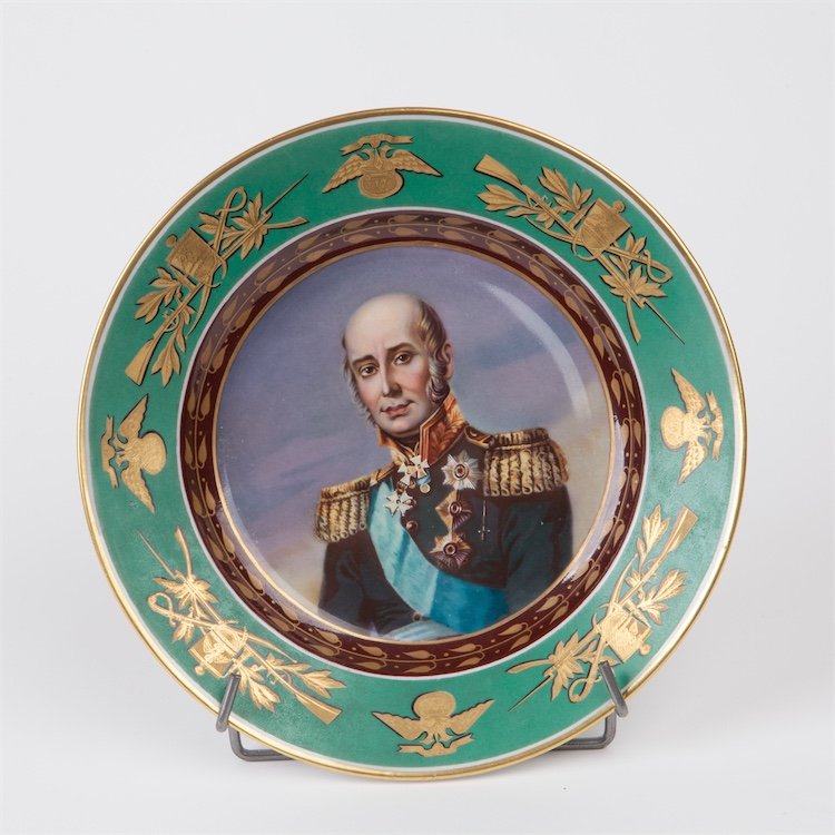 Russian Imperial time porcelain plate. Barclay De Tolly — image 1