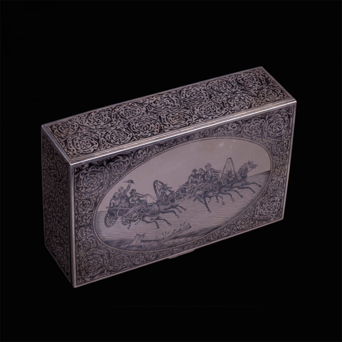 Russian silver-gilt and niello cigar box with — image 1