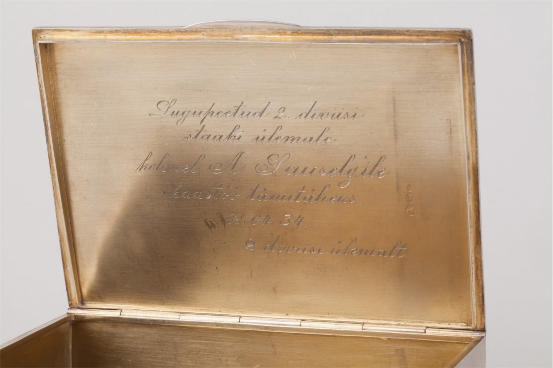 Cigar box with view of Tallinn city building. Tallinn, — image 4