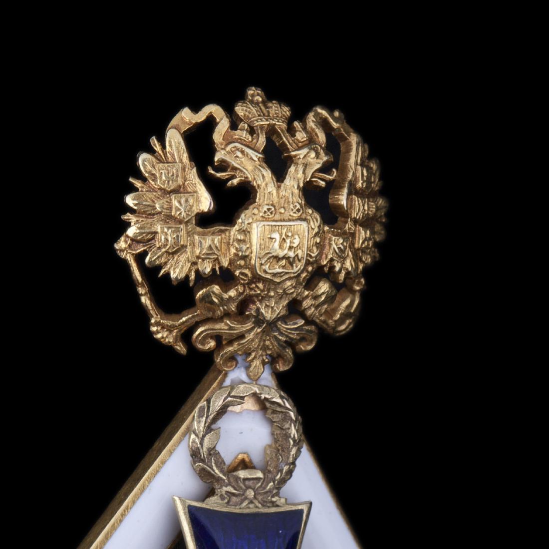 Russian gold and enamel badge for graduation — image 3