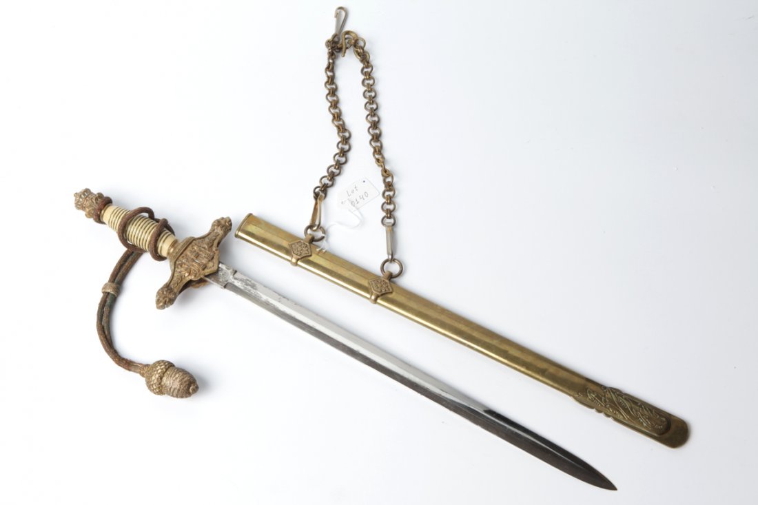 Spanish dagger. — image 1