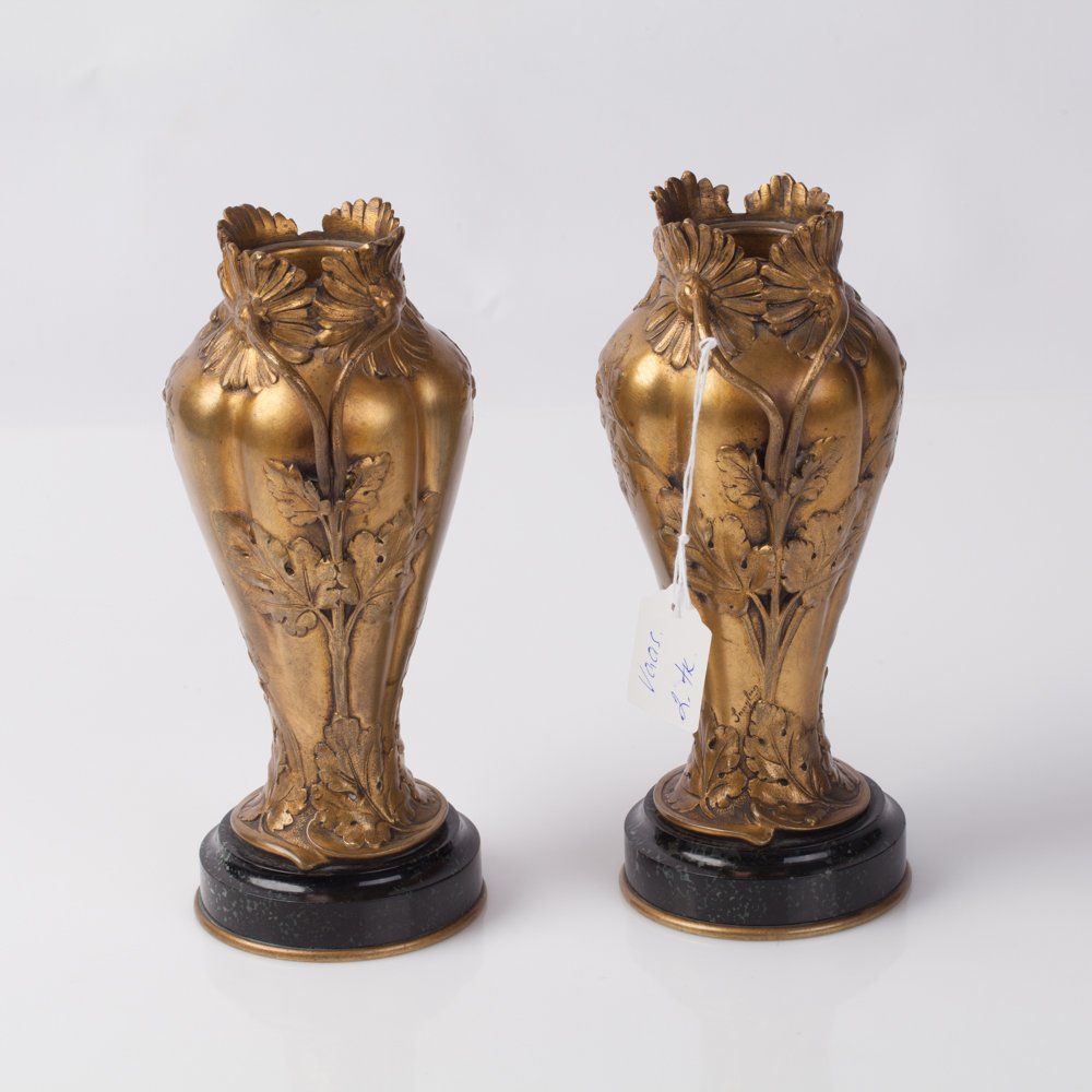 Vase. Pair. — image 2