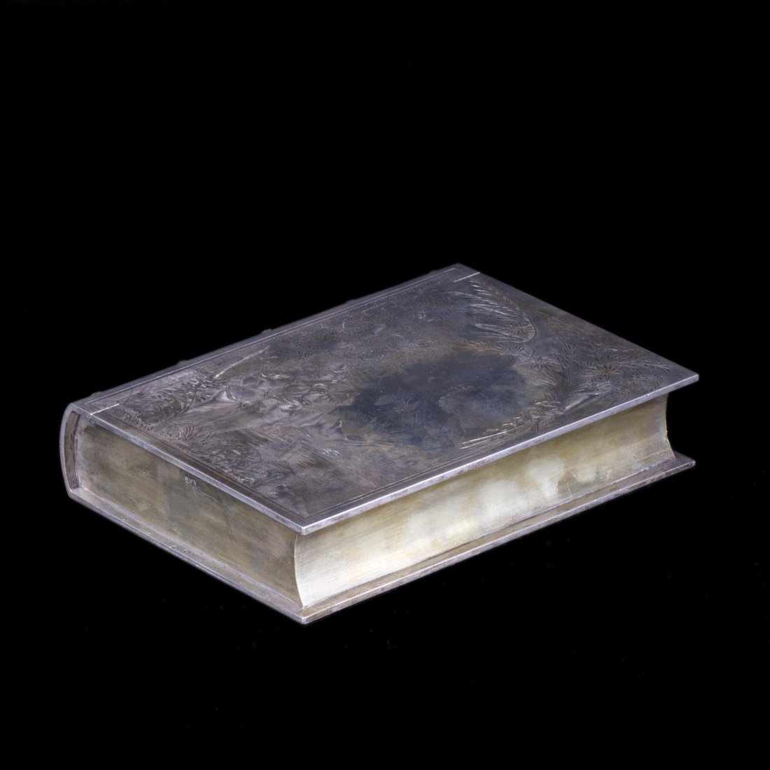 Interesting Russian silver-gilt and engraving cigar box — image 3