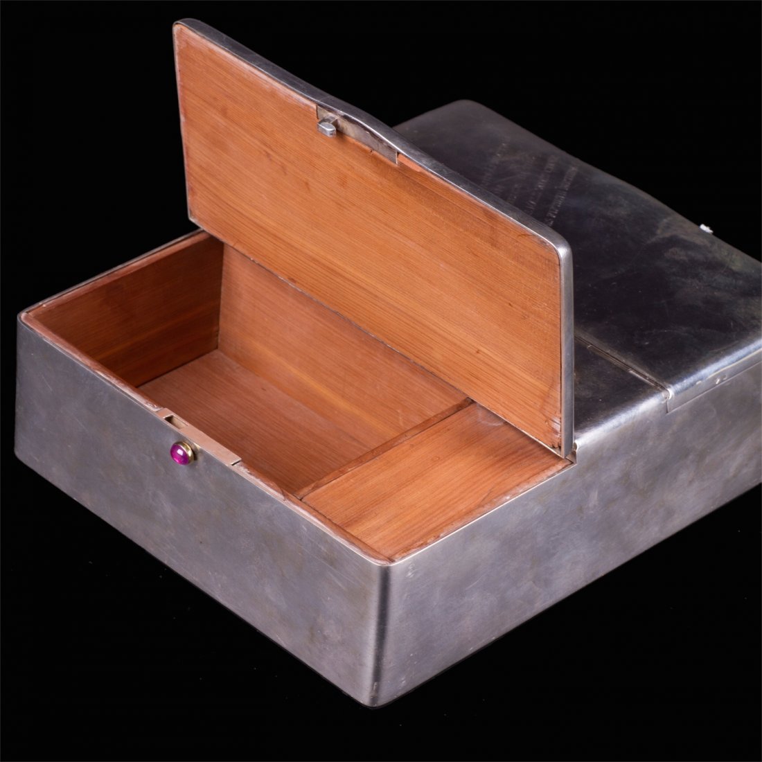 Grand W.A. Bolin neoclassical style silver cigar box — image 3