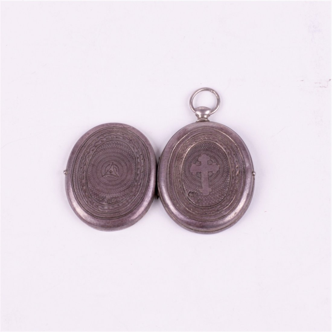 Locket (medallion) with the images of Saint Martyr — image 2