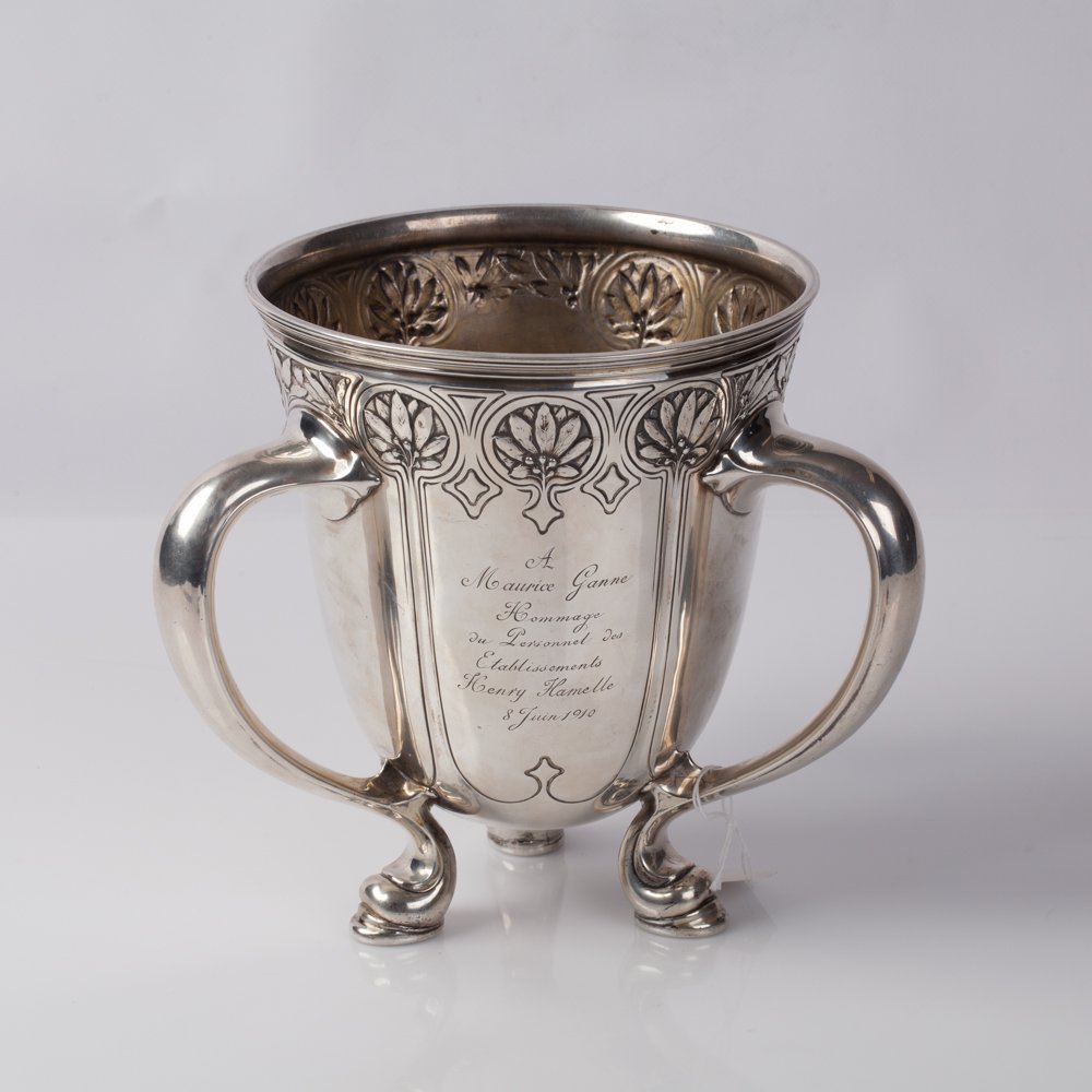 Silver cup vase. — image 1