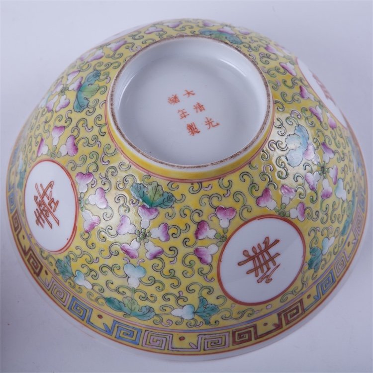 Chinese porcelain plates. Circa 1900 y. — image 4