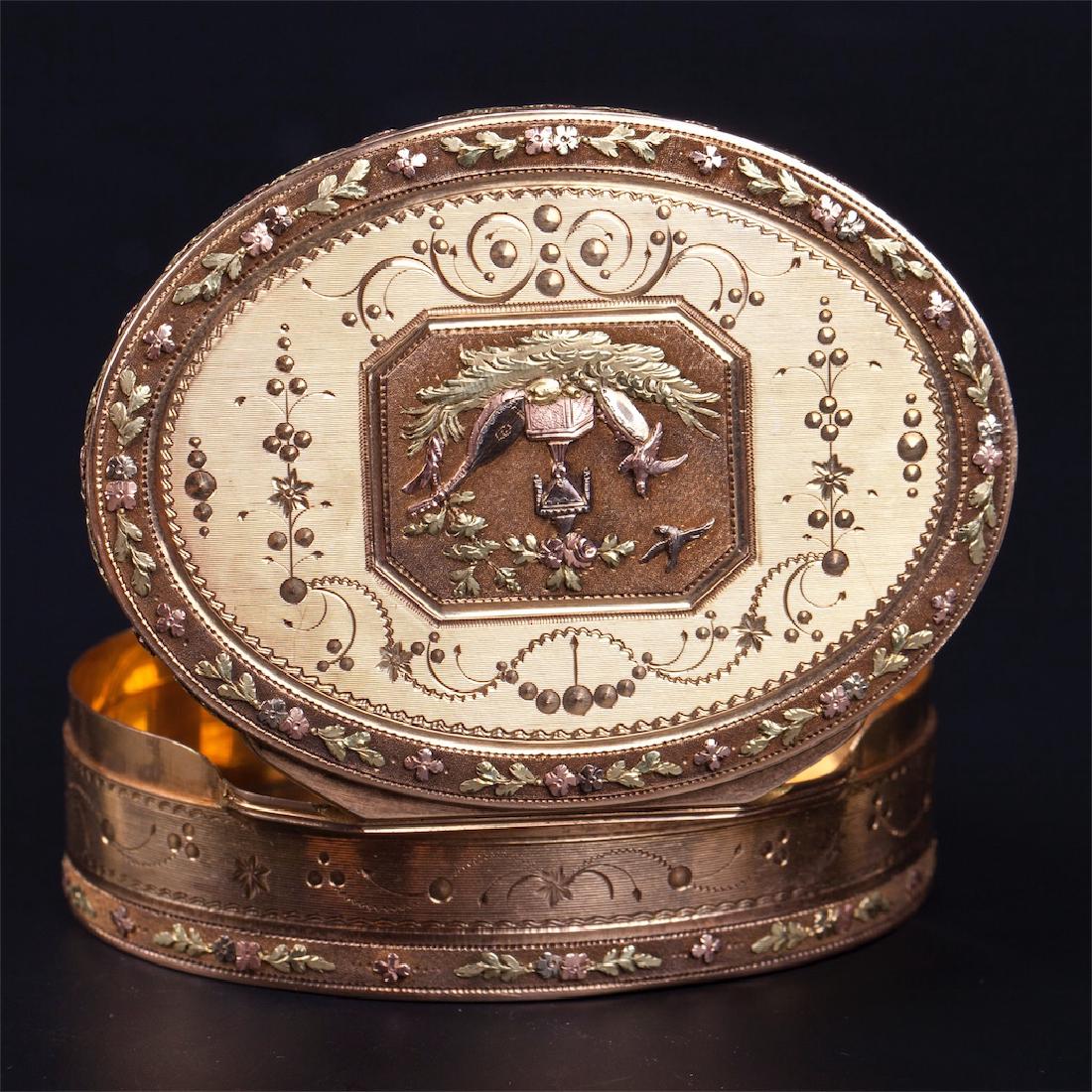 18th century 18K two-tone gold box — image 3