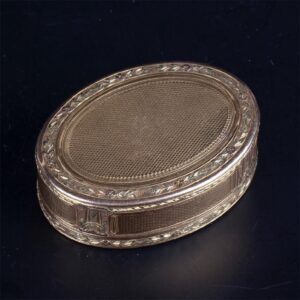 Antique French gold box. 18th century — image 3