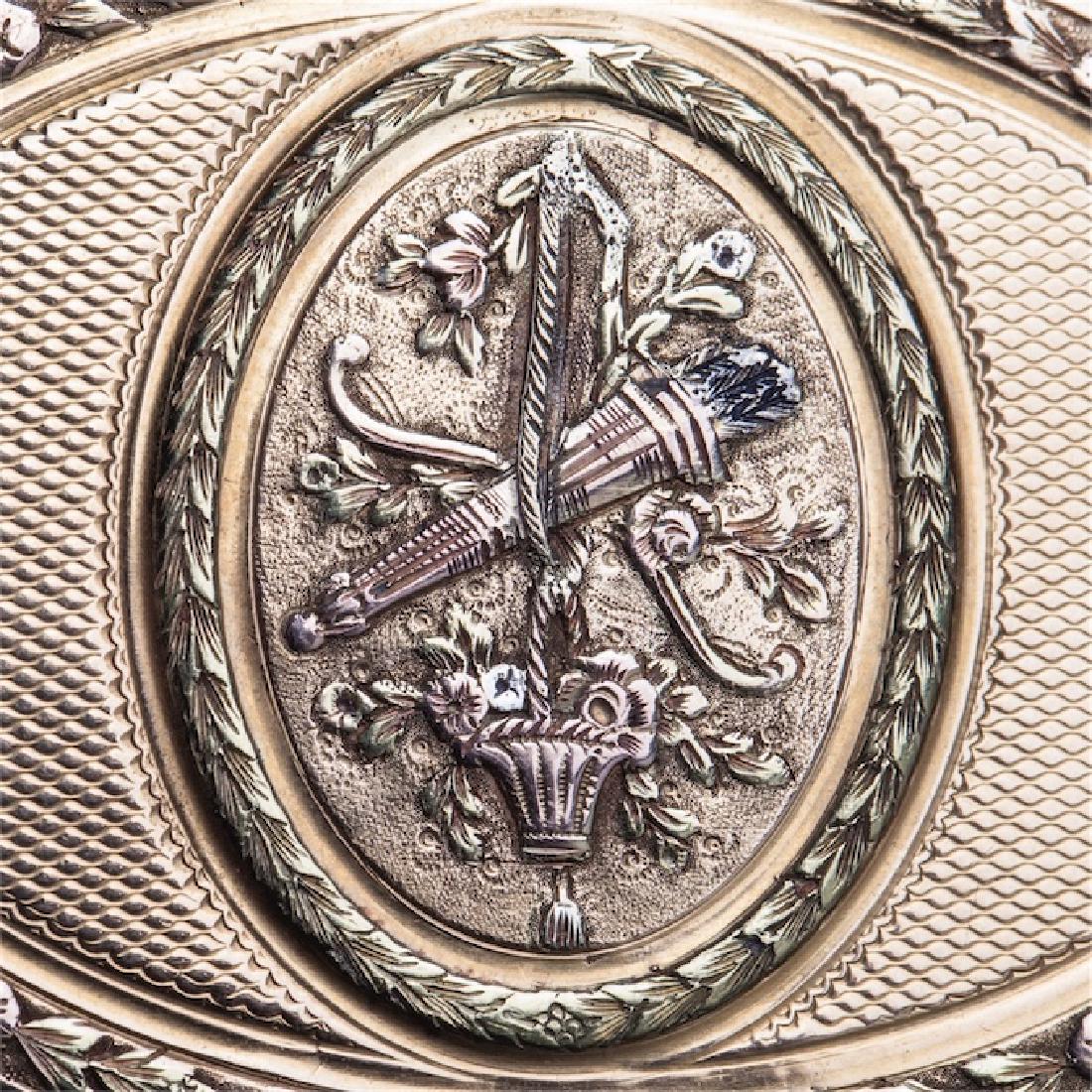 Antique French gold box. 18th century — image 4