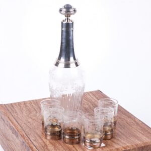 Antique French set of carafe and 6 shot glasses in a — image 3