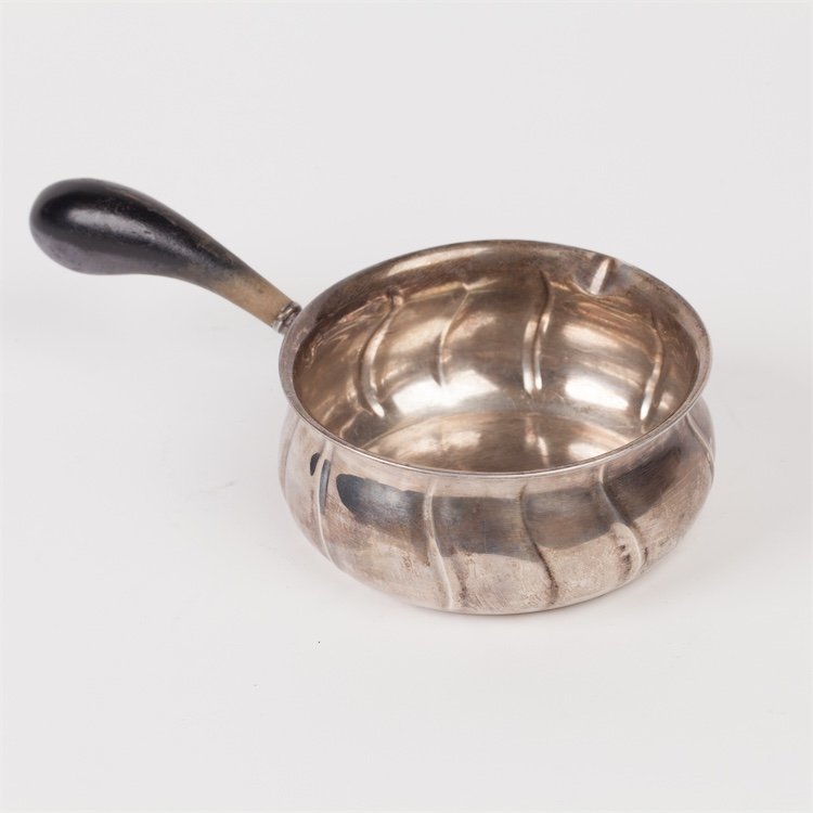 Silver ladle for souce. — image 1