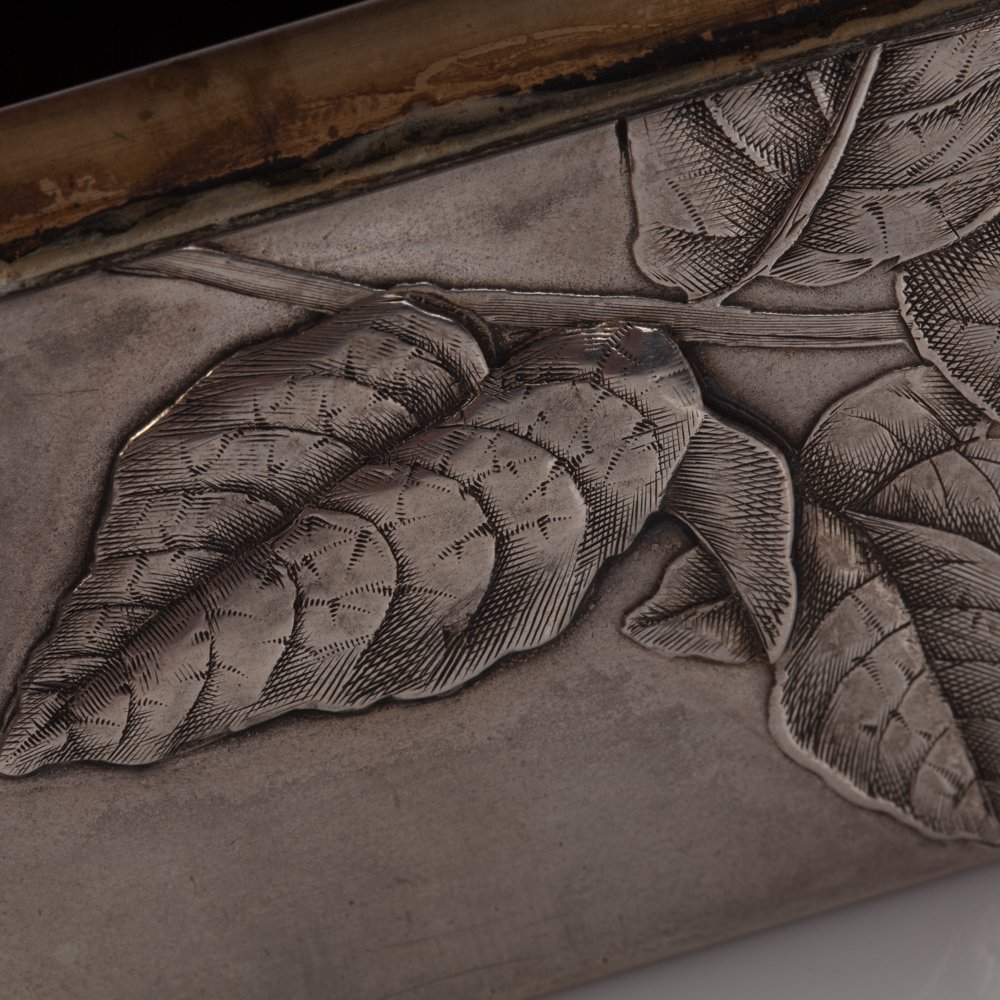 Silver cigarette box. — image 5