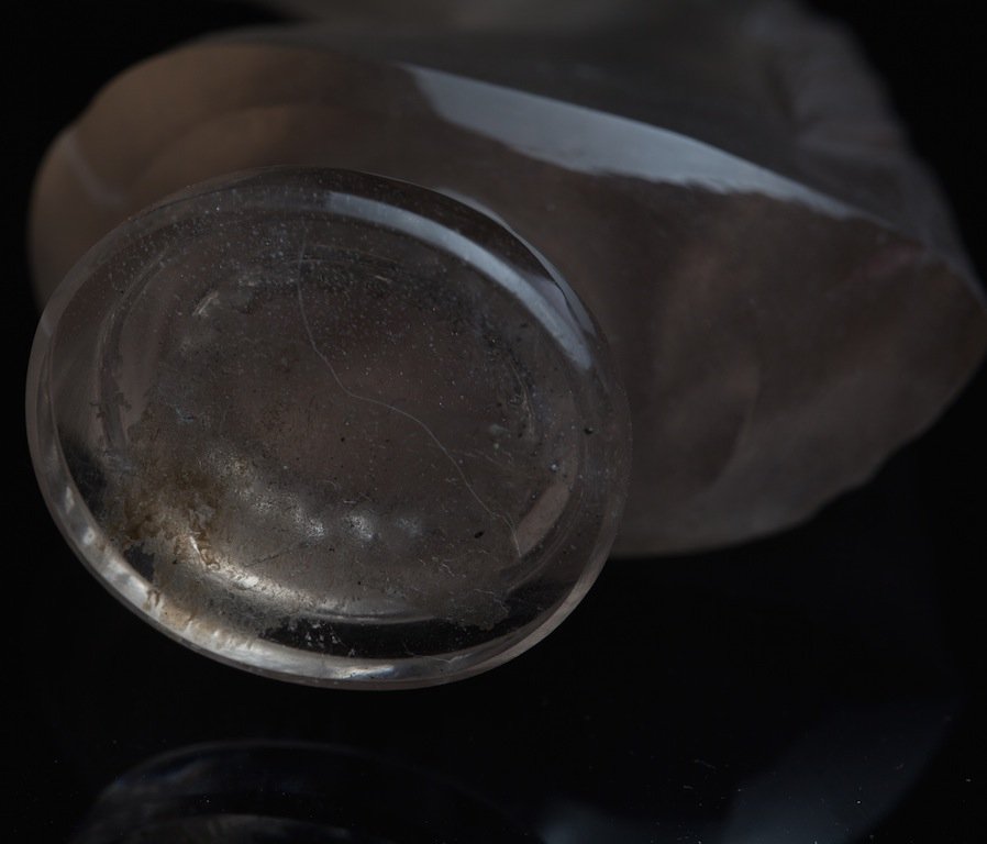 Blank seal in the shape of knight chess-piece. circa — image 3