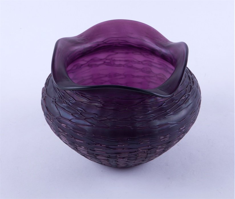 Art nouveau Loetz vase. — image 1