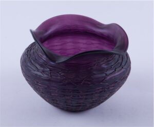 Art nouveau Loetz vase. — image 2