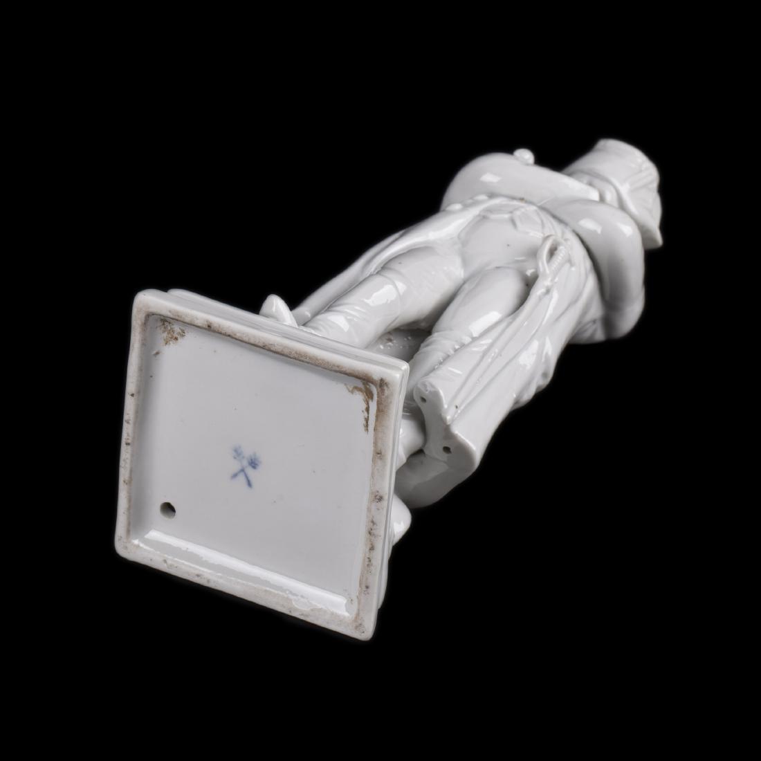 Porcelain figure of Napoleon — image 5