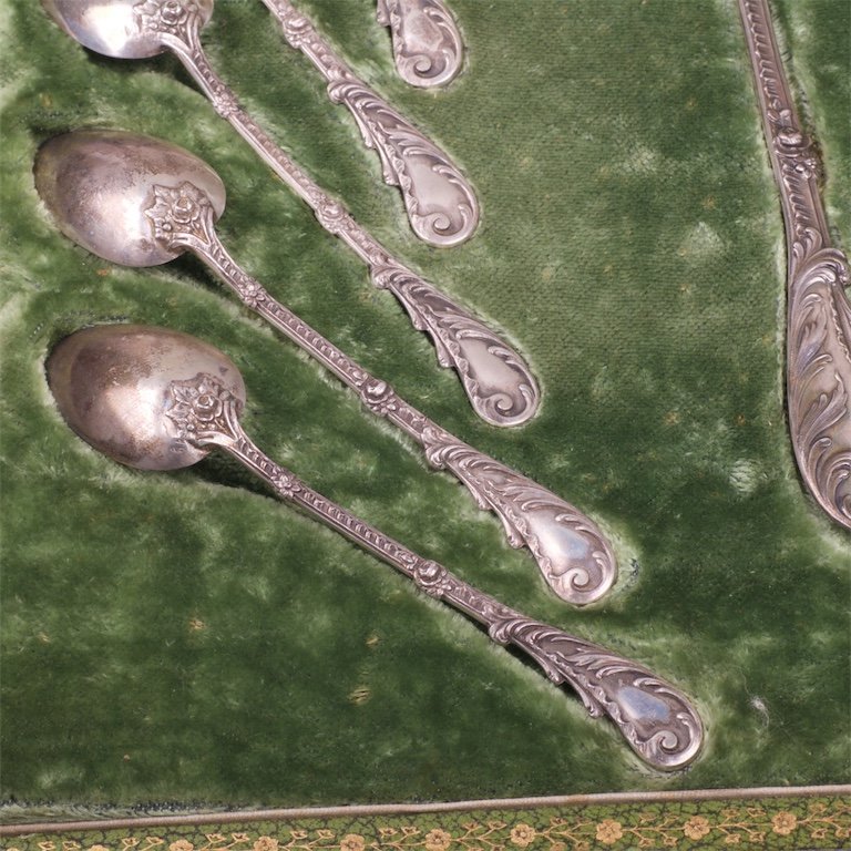 Silver serving set of 4 pieces and 12 spoons. — image 3
