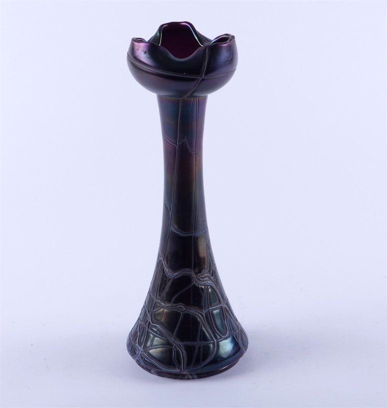 Art nouveau Loetz vase. — image 1