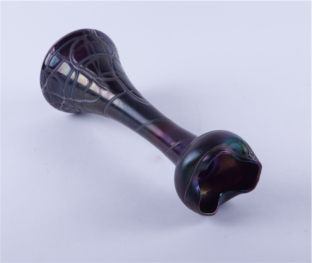 Art nouveau Loetz vase. — image 3