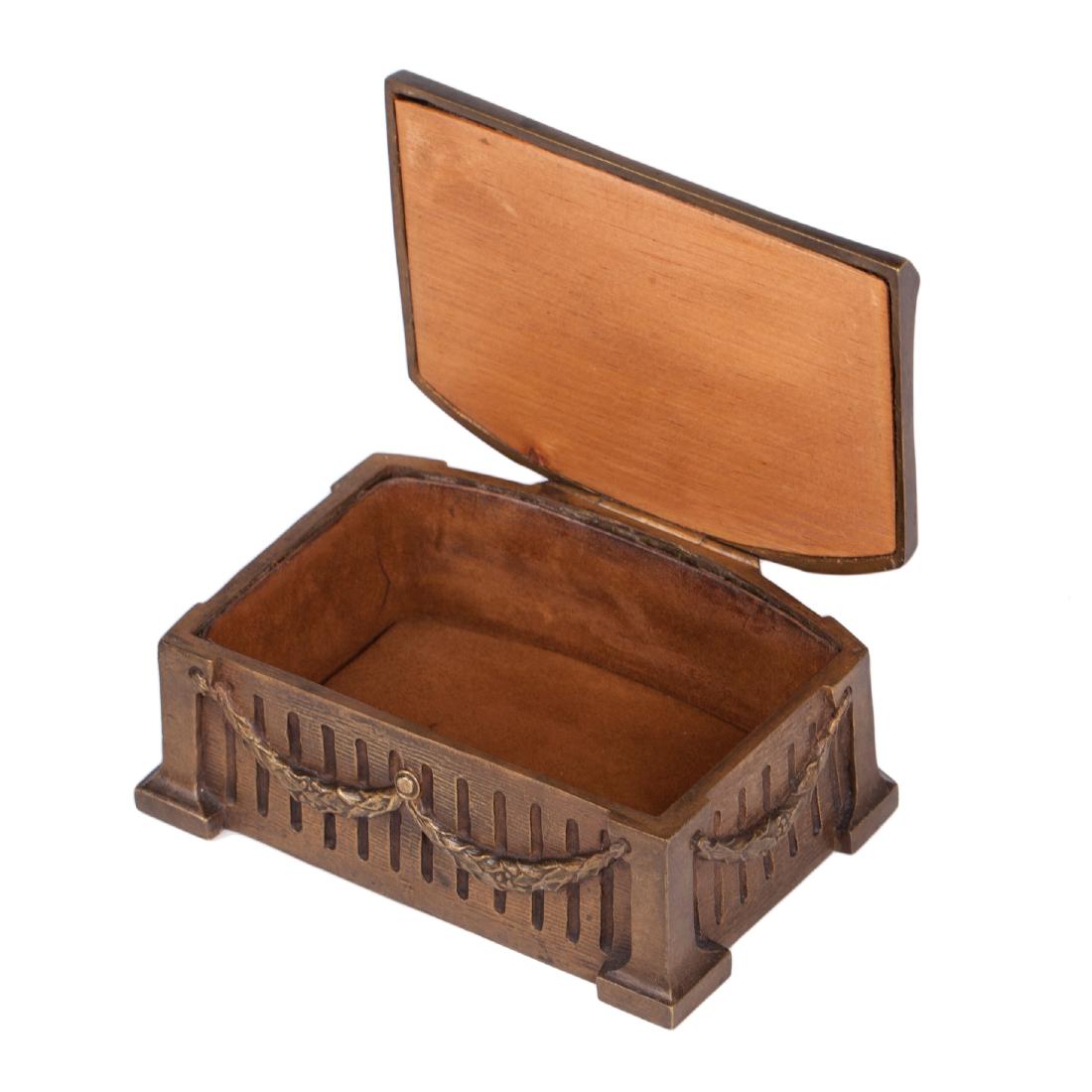 Bronze box â€œNapoleon on the Borodino heightsâ€ — image 4