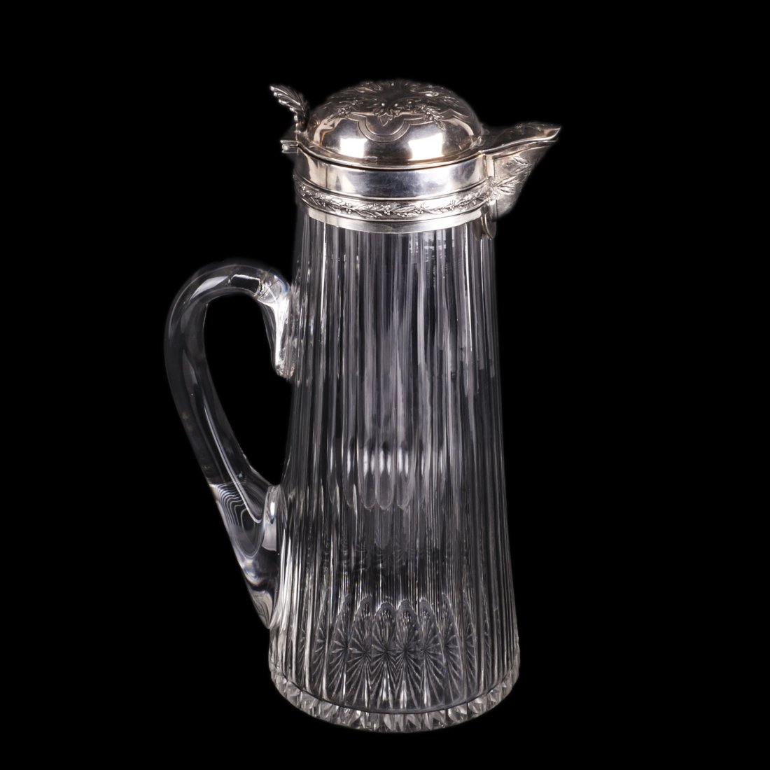 Antique silver jug with cooling element — image 1